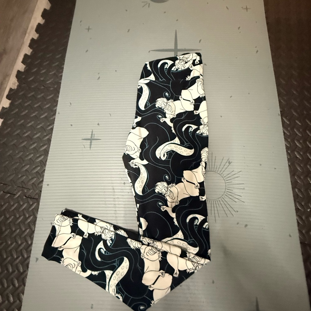 LuLaRoe Kids Leggings with Black and Cream Octopus Design